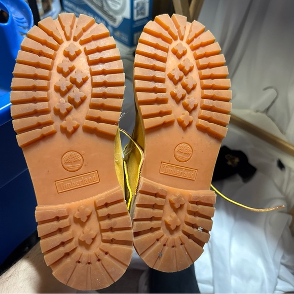 Timberland Kids Tan Boots - Picture 4 of 7